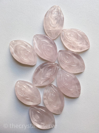 P POWER VULVA Crystal